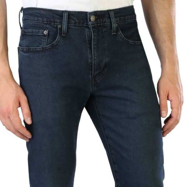 Levis – Image 3