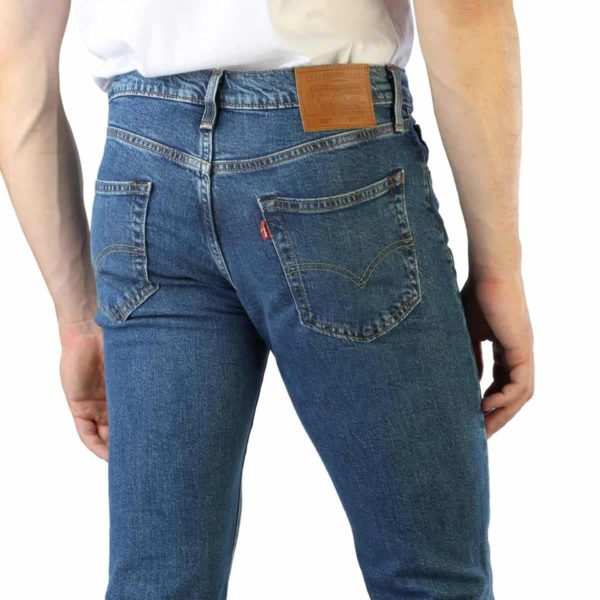 Levis – Image 4