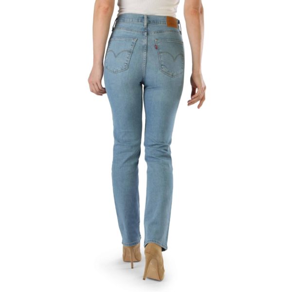 Levis – Image 2
